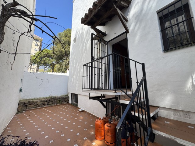 7 Bedrooms Townhouse in Marbella