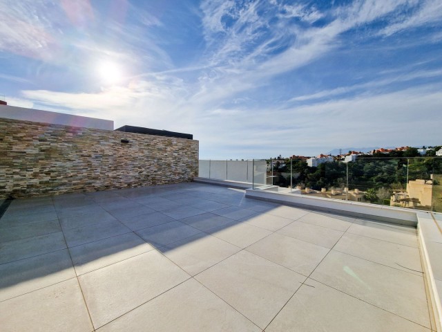 Apartment, Artola, R4627222