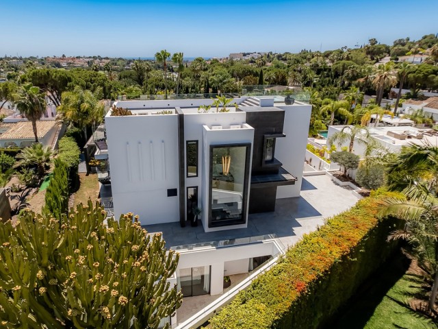 4 Schlafzimmer Villa in Nueva Andalucía