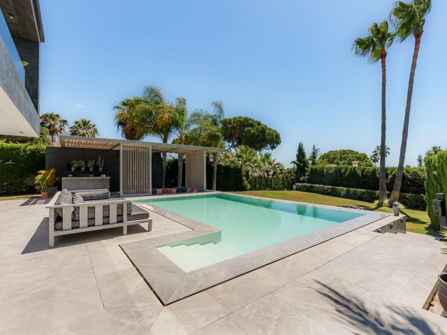 4 Schlafzimmer Villa in Nueva Andalucía