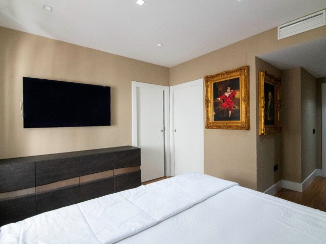3 Bedrooms Apartment in Puerto Banús