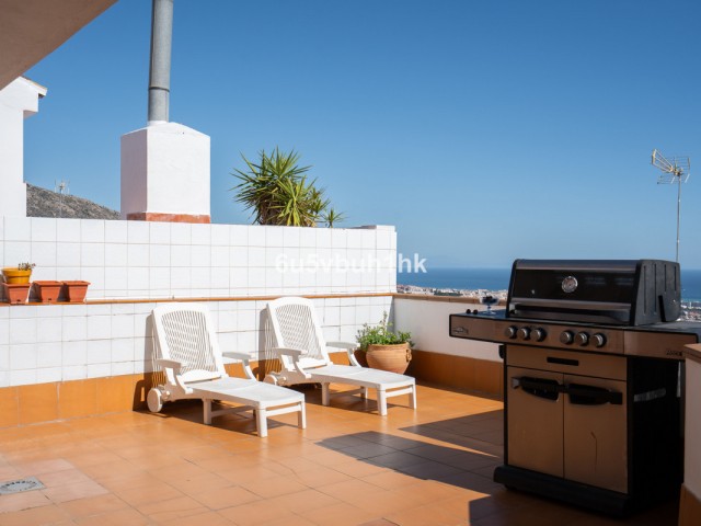 Maison mitoyenne avec 4 Chambres  à Benalmadena Pueblo
