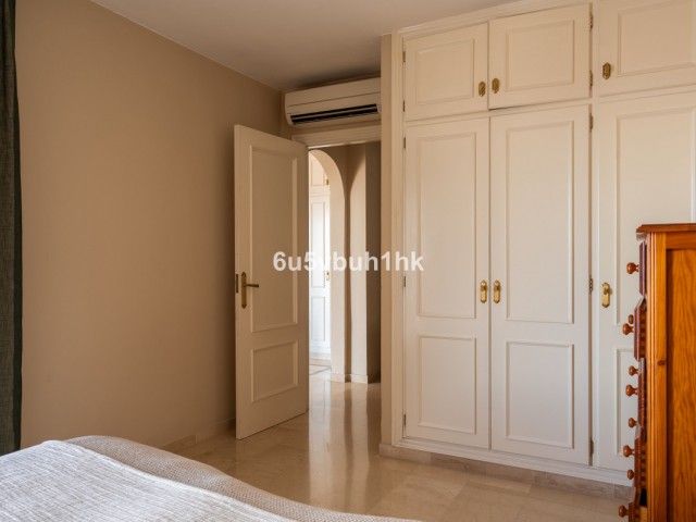 Maison mitoyenne avec 4 Chambres  à Benalmadena Pueblo