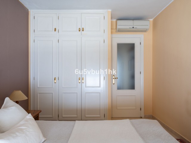 Maison mitoyenne avec 4 Chambres  à Benalmadena Pueblo