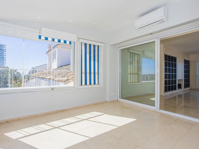 Penthouse avec 3 Chambres  à Río Real