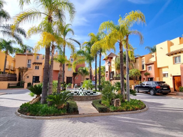 Townhouse, Nueva Andalucia