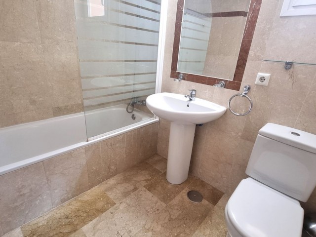 3 Bedrooms Townhouse in Nueva Andalucía