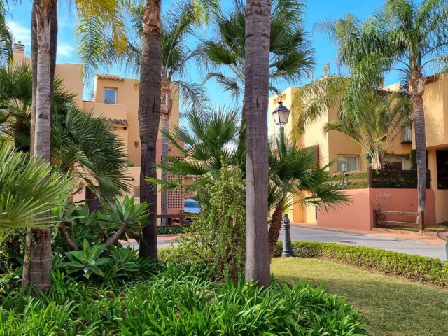 3 Bedrooms Townhouse in Nueva Andalucía