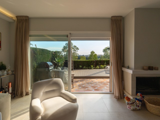 4 Bedrooms Townhouse in Nueva Andalucía