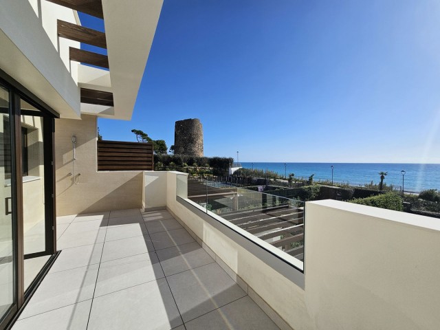 4 Bedrooms Townhouse in New Golden Mile