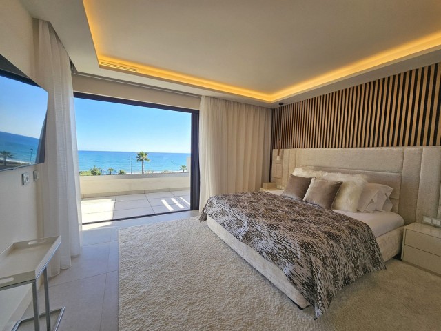 4 Bedrooms Townhouse in New Golden Mile