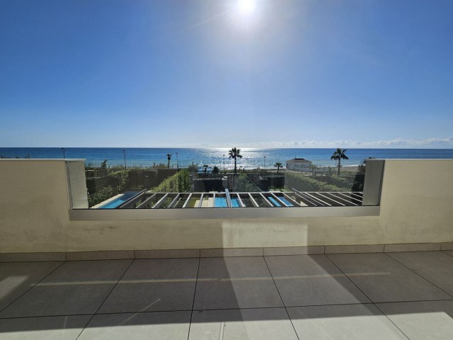 4 Bedrooms Townhouse in New Golden Mile