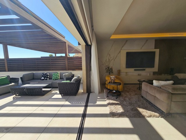 4 Bedrooms Townhouse in New Golden Mile