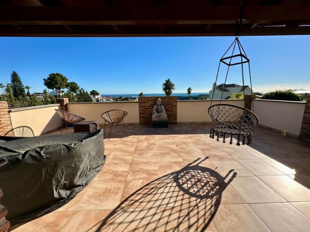 6 Soveroms Villa i Estepona