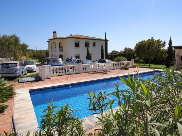 4 Schlafzimmer Villa in Estepona