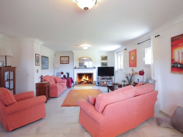 4 Schlafzimmer Villa in Estepona
