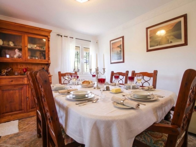 4 Schlafzimmer Villa in Estepona