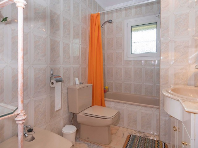 4 Schlafzimmer Villa in Estepona