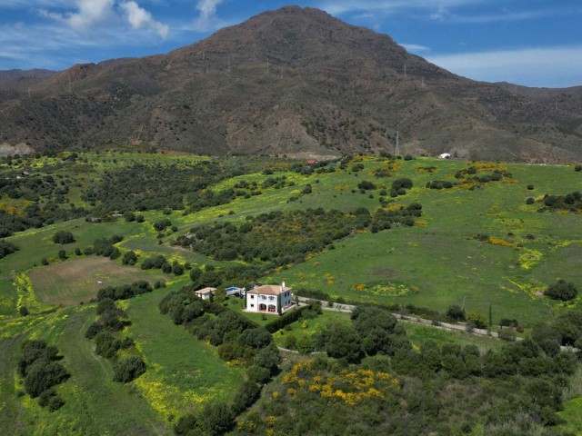 4 Schlafzimmer Villa in Estepona