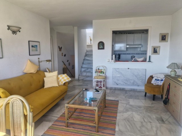 Appartement avec 3 Chambres  à Costabella