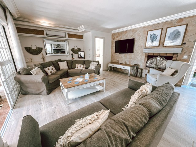 5 Schlafzimmer Villa in Nueva Andalucía