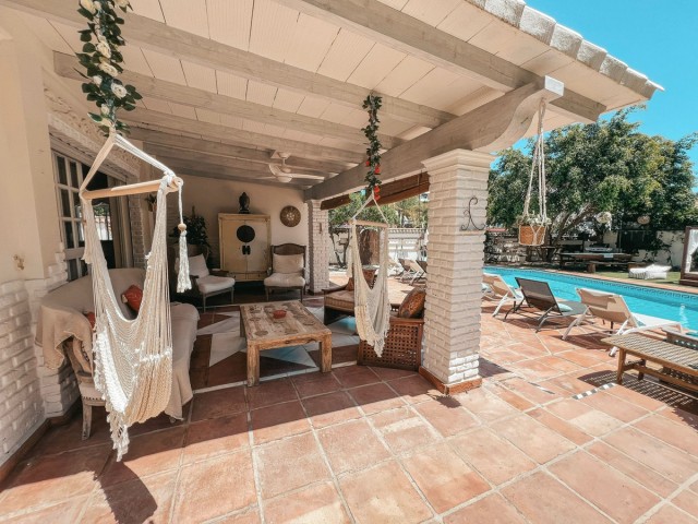 5 Schlafzimmer Villa in Nueva Andalucía