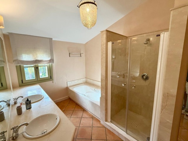 3 Bedrooms Townhouse in Sotogrande Alto