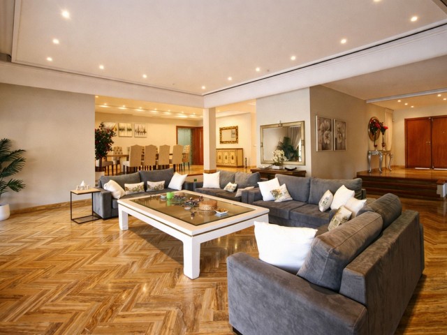 7 Soveroms Villa i Puerto Banús