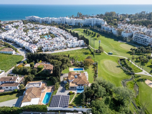 4 Makuuhuoneen Huvila San Pedro de Alcántara