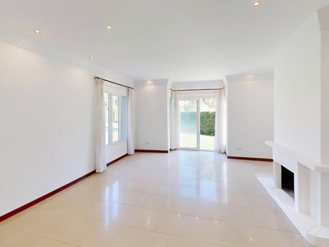 Villa avec 6 Chambres  à Sotogrande Costa