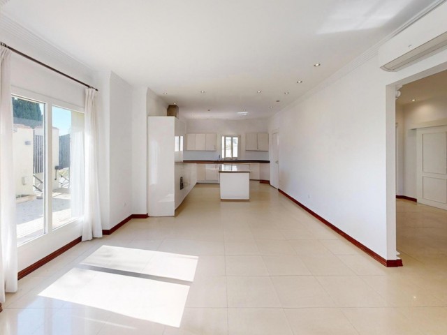 Villa avec 6 Chambres  à Sotogrande Costa