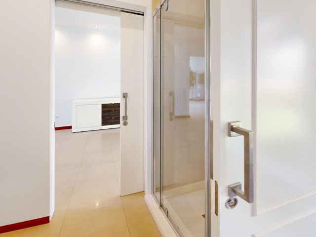 Villa avec 6 Chambres  à Sotogrande Costa
