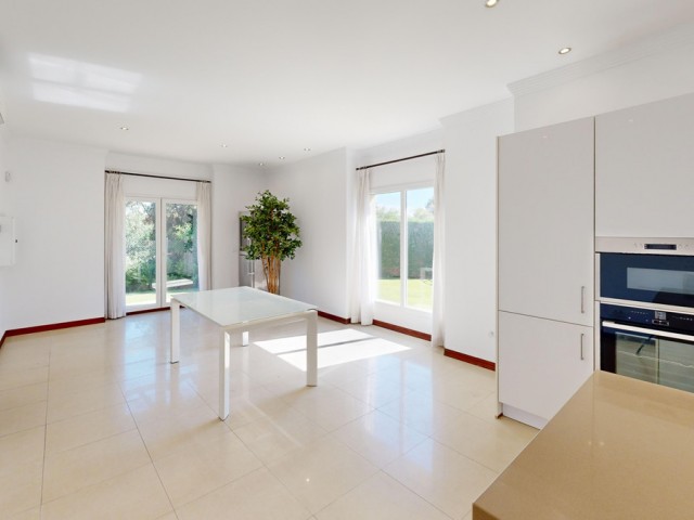 Villa avec 6 Chambres  à Sotogrande Costa