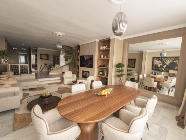 3 Bedrooms Townhouse in Nueva Andalucía