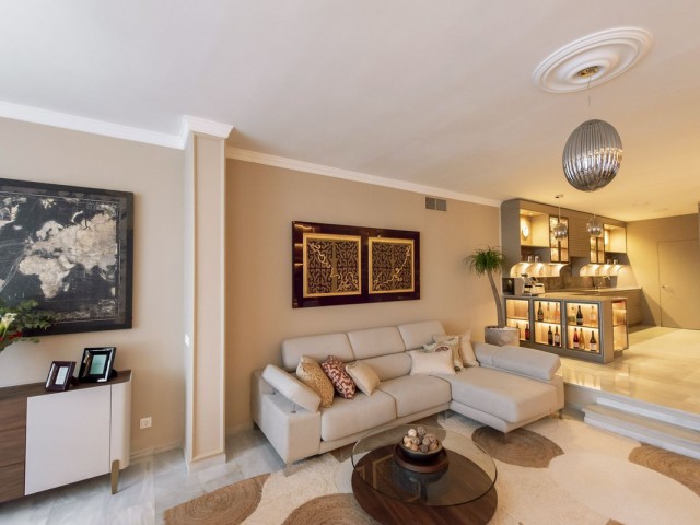 3 Bedrooms Townhouse in Nueva Andalucía