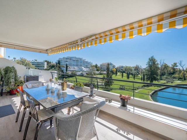 4 Slaapkamer Appartement in Guadalmina Alta