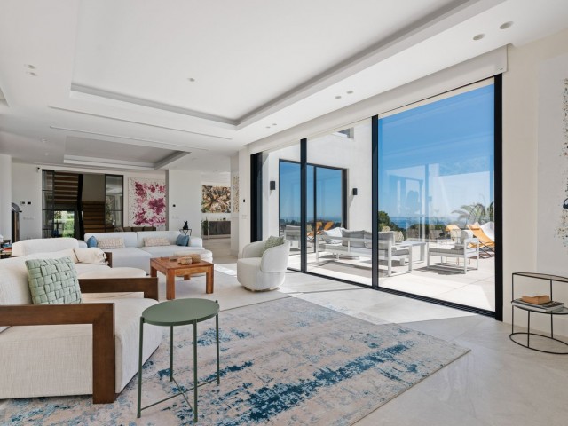 4 Bedrooms Villa in Marbella