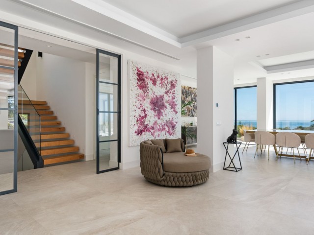 4 Bedrooms Villa in Marbella