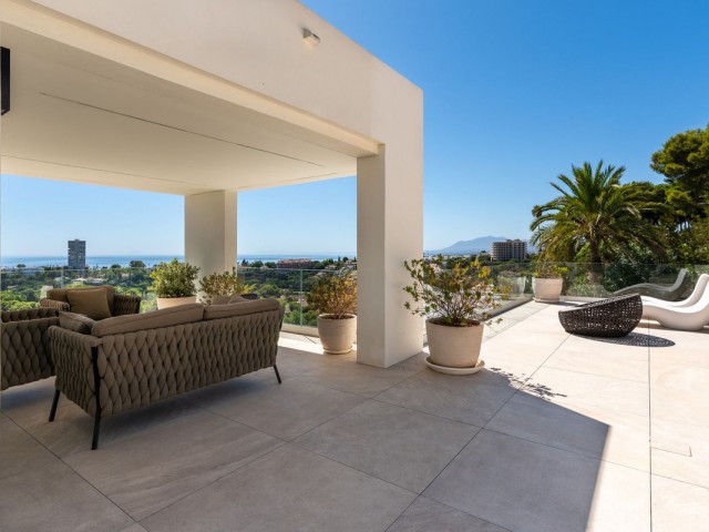 4 Bedrooms Villa in Marbella