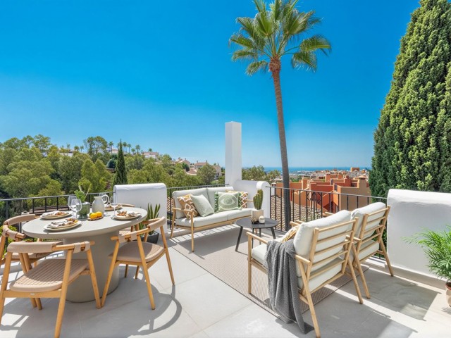 3 Bedrooms Apartment in Benahavís