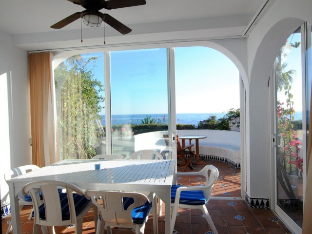 2 Bedrooms Townhouse in Calahonda