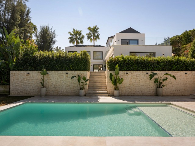 4 Schlafzimmer Villa in Las Brisas