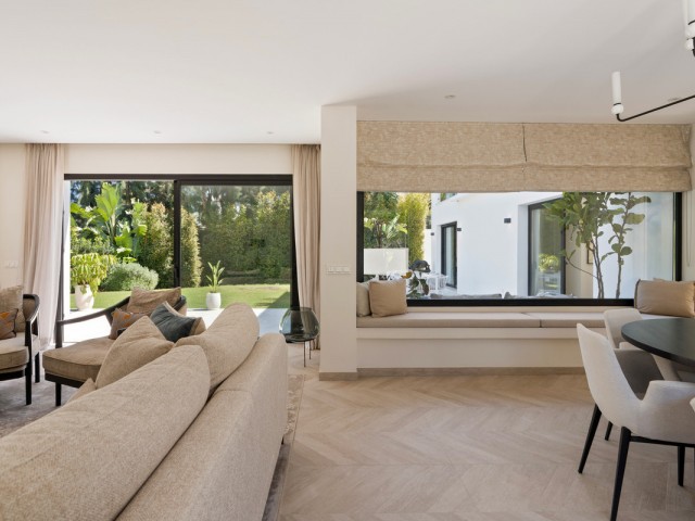 4 Schlafzimmer Villa in Las Brisas
