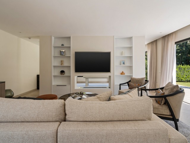 4 Schlafzimmer Villa in Las Brisas