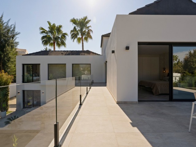 4 Schlafzimmer Villa in Las Brisas
