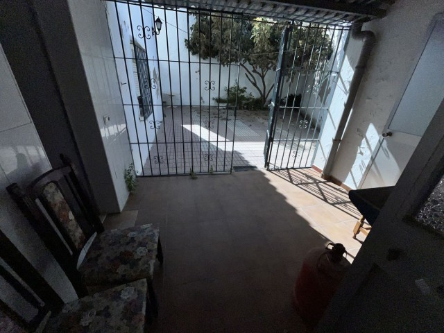 8 Bedrooms Townhouse in Estepona