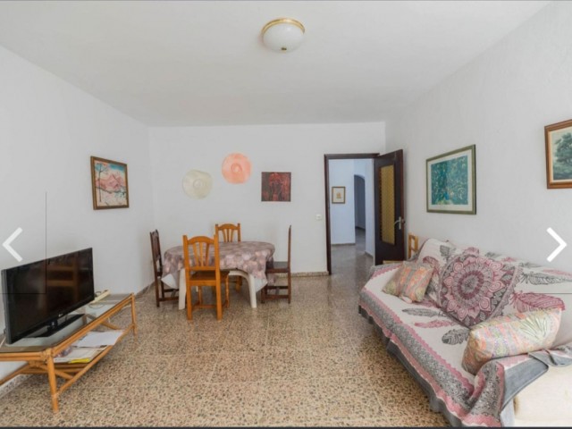 Adosado con 7 Dormitorios  en Marbella