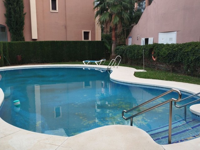 3 Bedrooms Townhouse in Estepona