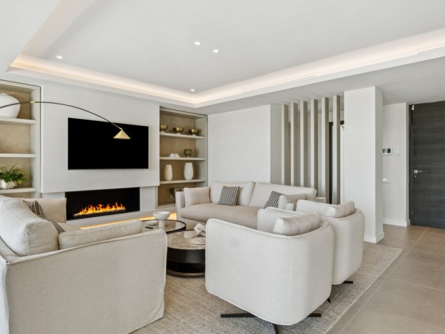 Villa avec 5 Chambres  à Nueva Andalucía