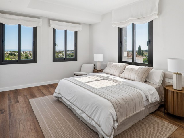 Villa avec 5 Chambres  à Nueva Andalucía